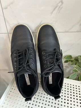 Call It Spring Black Lace-Up Men's Casual Shoes with White Trim Size 7.5